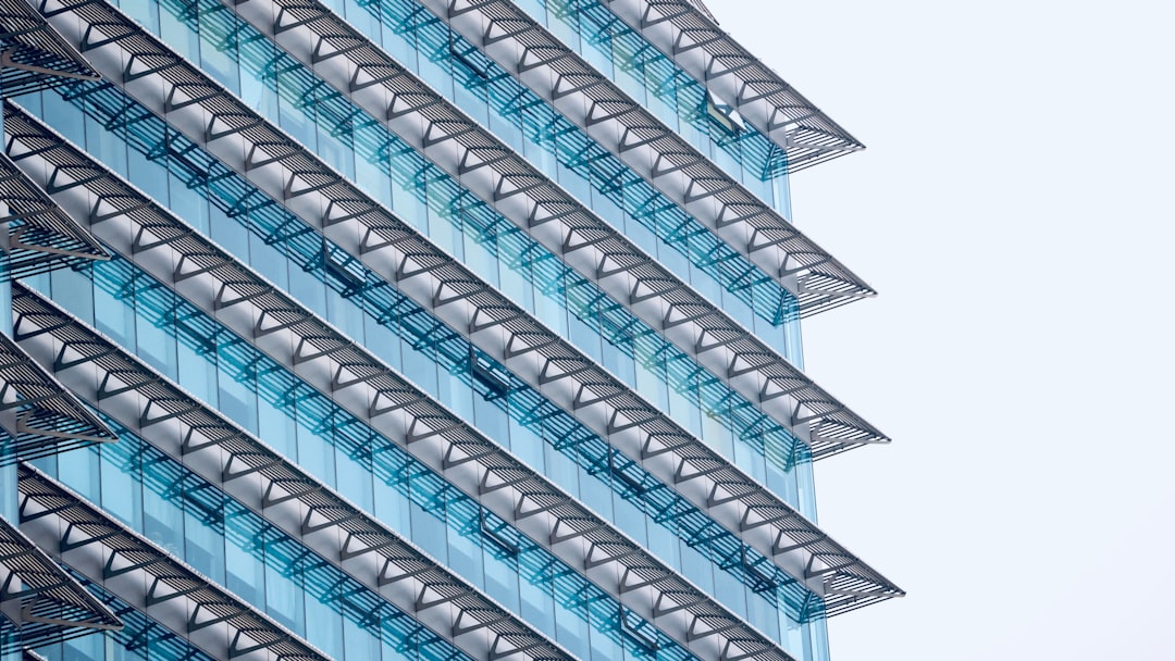 Adaptacyjne projektowanie budynków: klucz do zrównoważonej przyszłości